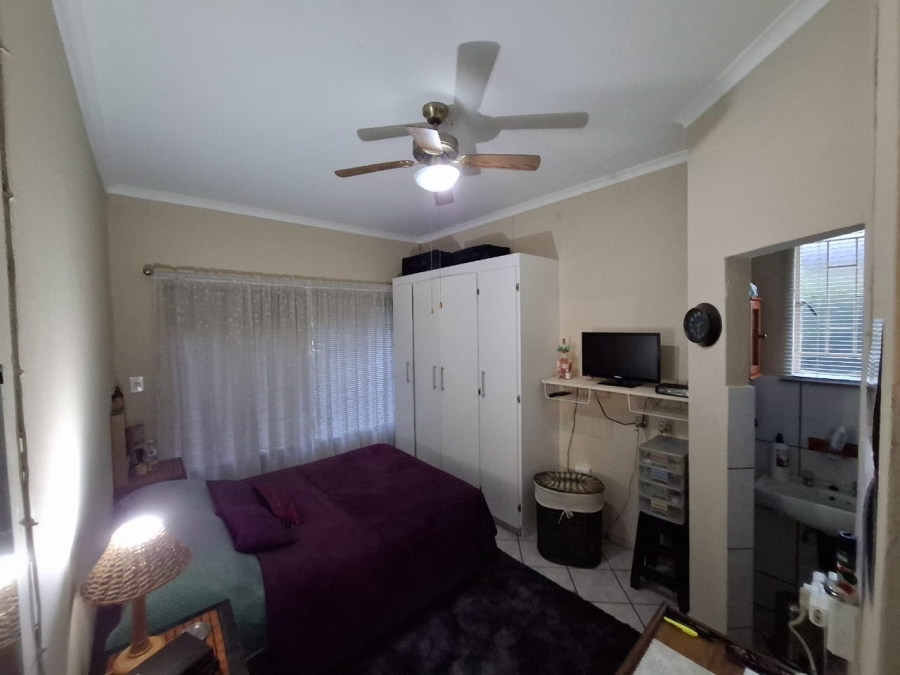 4 Bedroom Property for Sale in Geelhoutpark North West
